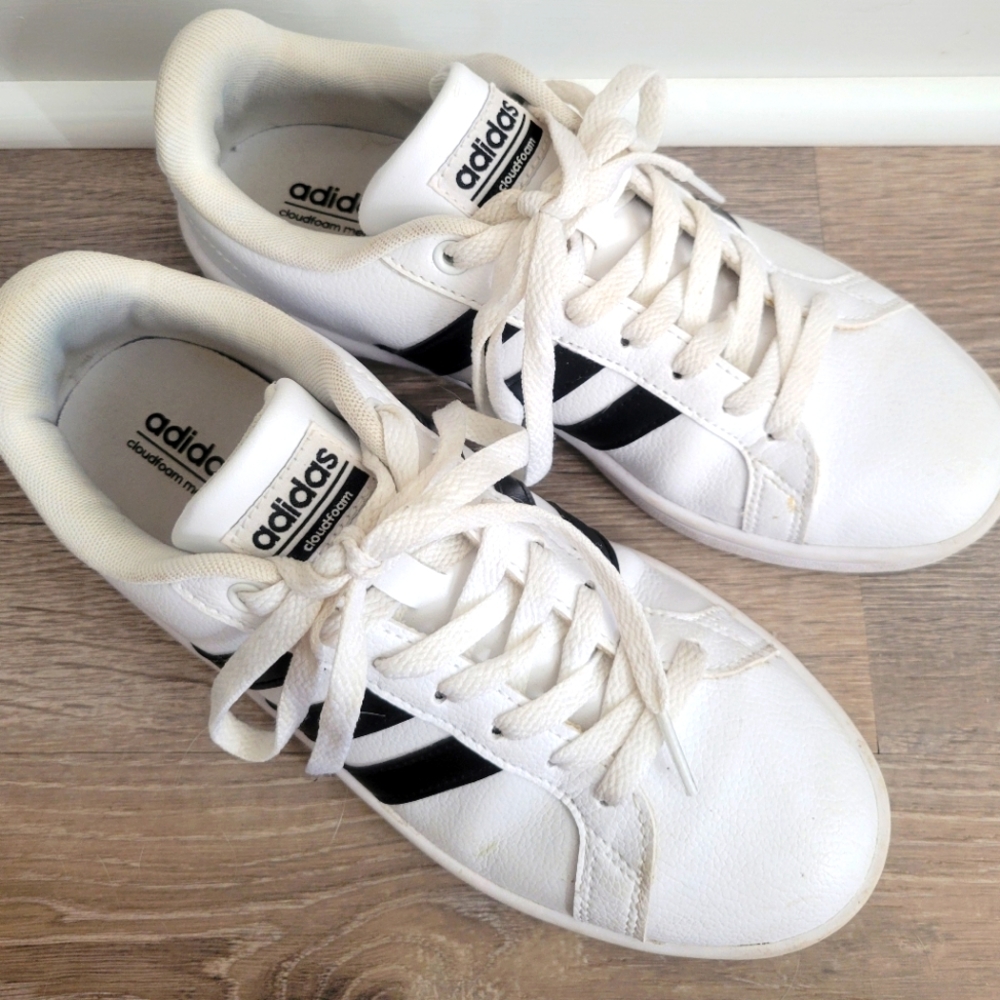 Adidas White Shoes Size 7